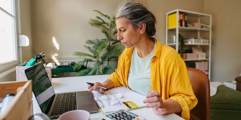 7 Questions About Frozen Income Tax Thresholds in the UK